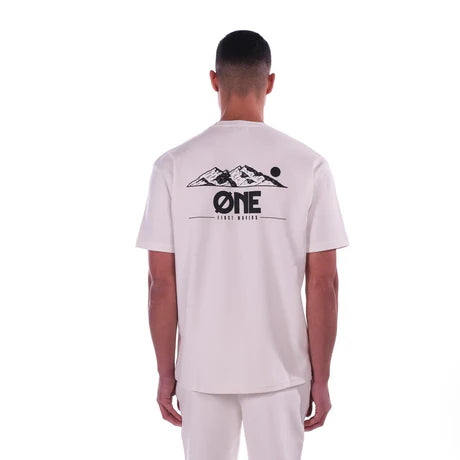 ØNE First Movers T-SHIRT OFF-WHITE - MOUNTAIN BACKPIECE